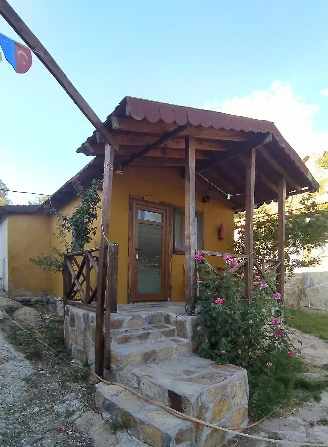 Konukevi Selenes Pansiyon Kapikiri