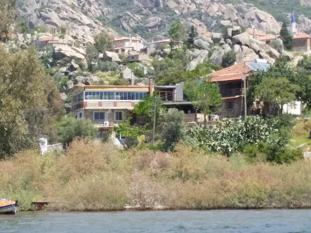 Selenes Pansiyon Kapikiri Guest house